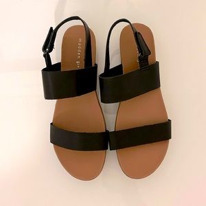 Steve Madden Girl Ashley Sandals.
